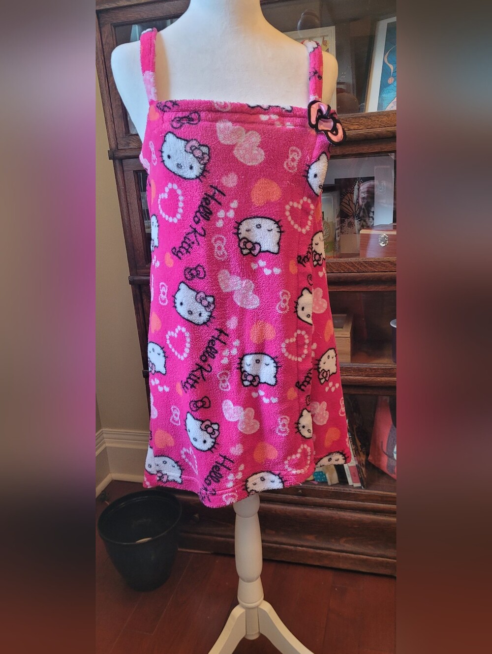 🥳2/$15🥳 Hello Kitty Bright Pink Fleece Wrap Dress with Heart Motif
